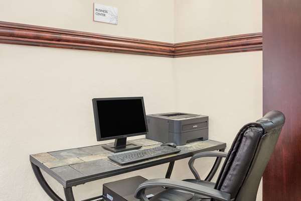 Conference Area - Ramada Hotel International Airport Denver