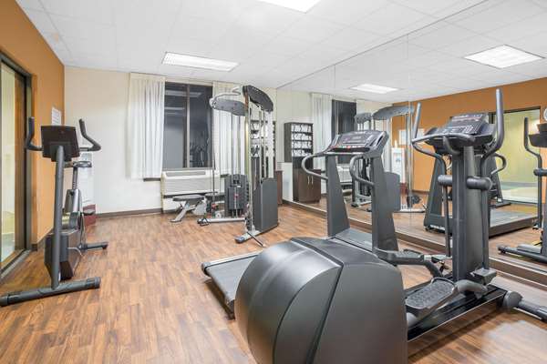 Fitness/ Exercise Room - Ramada Hotel International Airport Denver