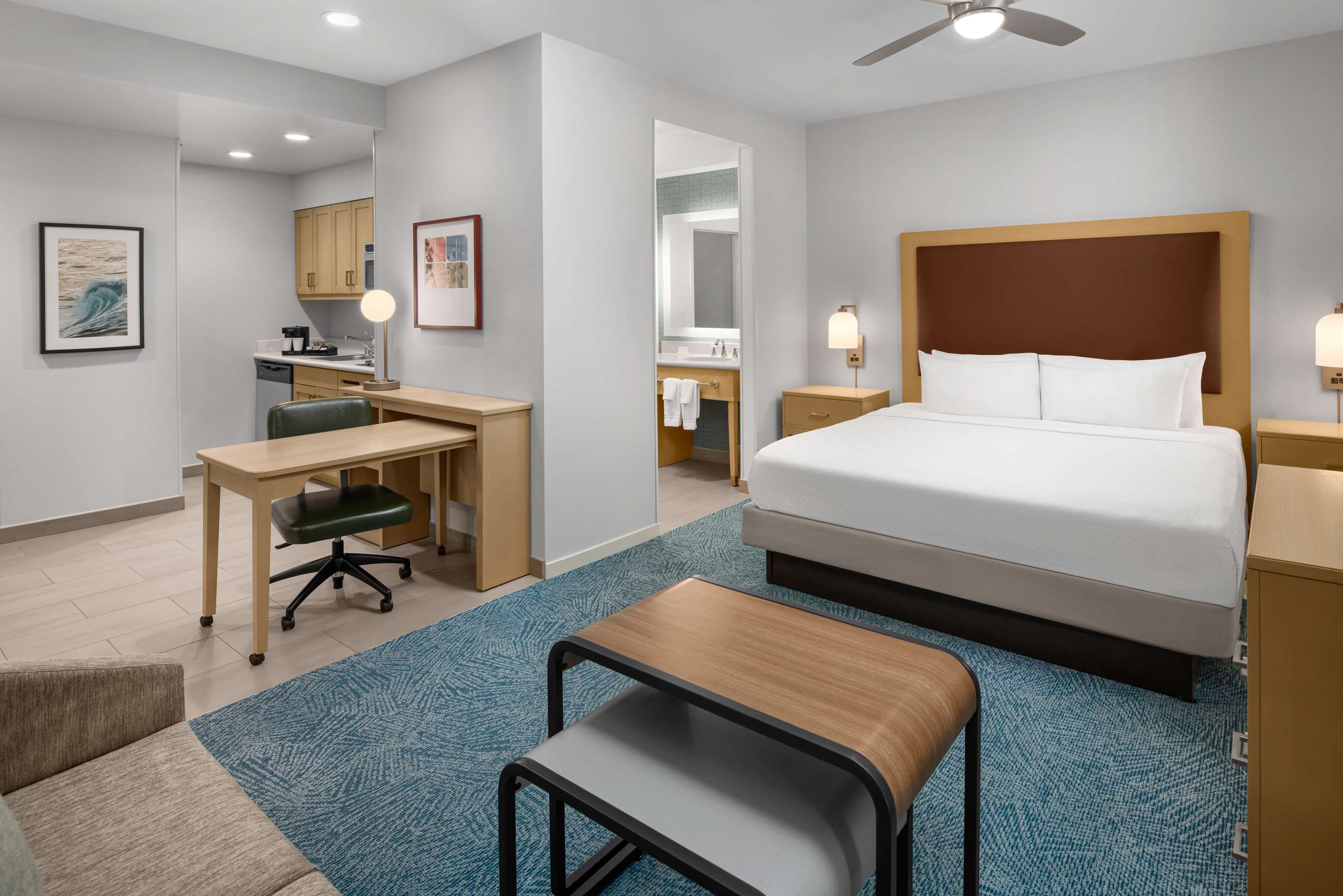 Guest room