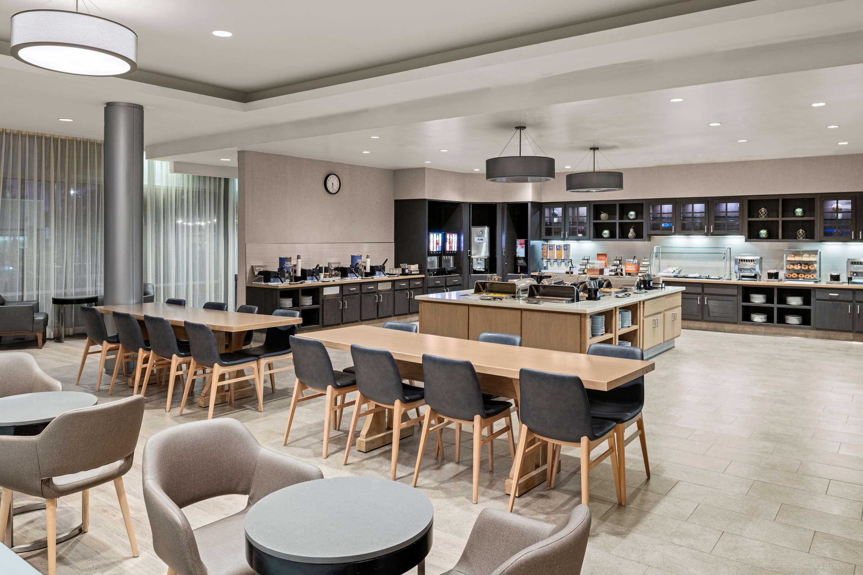 Breakfast Area | Homewood Suites by Hilton Anaheim Resort – Convention Center