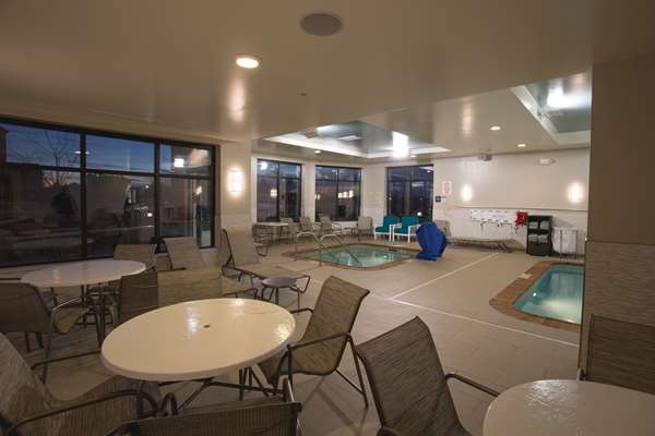 Pool - Hilton Garden Inn Bolingbrook