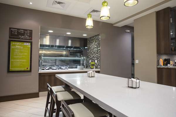 Restaurant - Hilton Garden Inn Bolingbrook