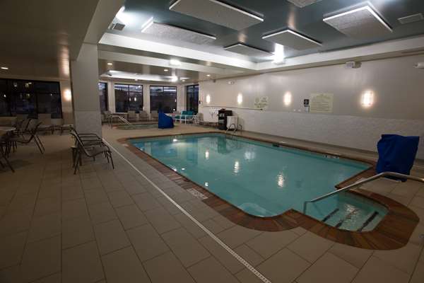 Pool - Hilton Garden Inn Bolingbrook