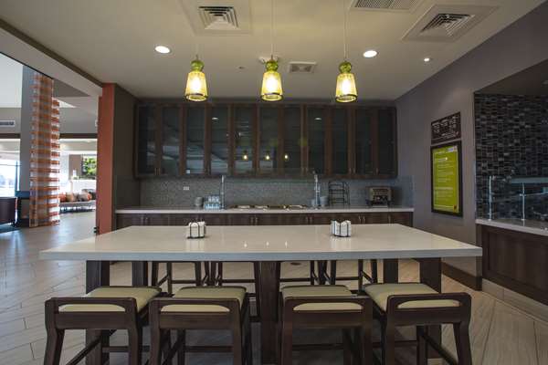 Restaurant - Hilton Garden Inn Bolingbrook