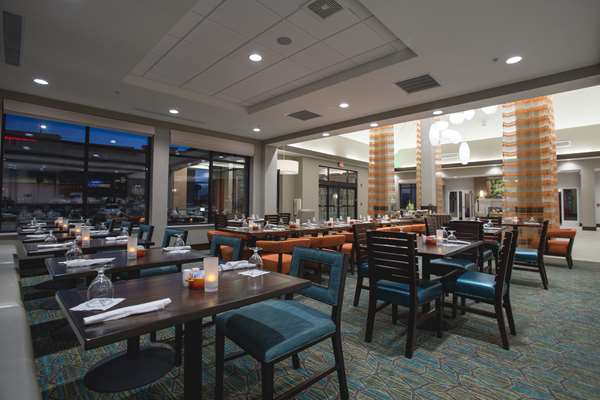 Restaurant - Hilton Garden Inn Bolingbrook