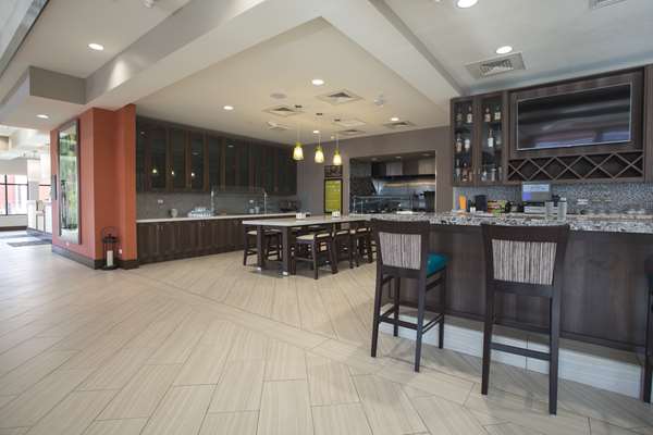 Restaurant - Hilton Garden Inn Bolingbrook