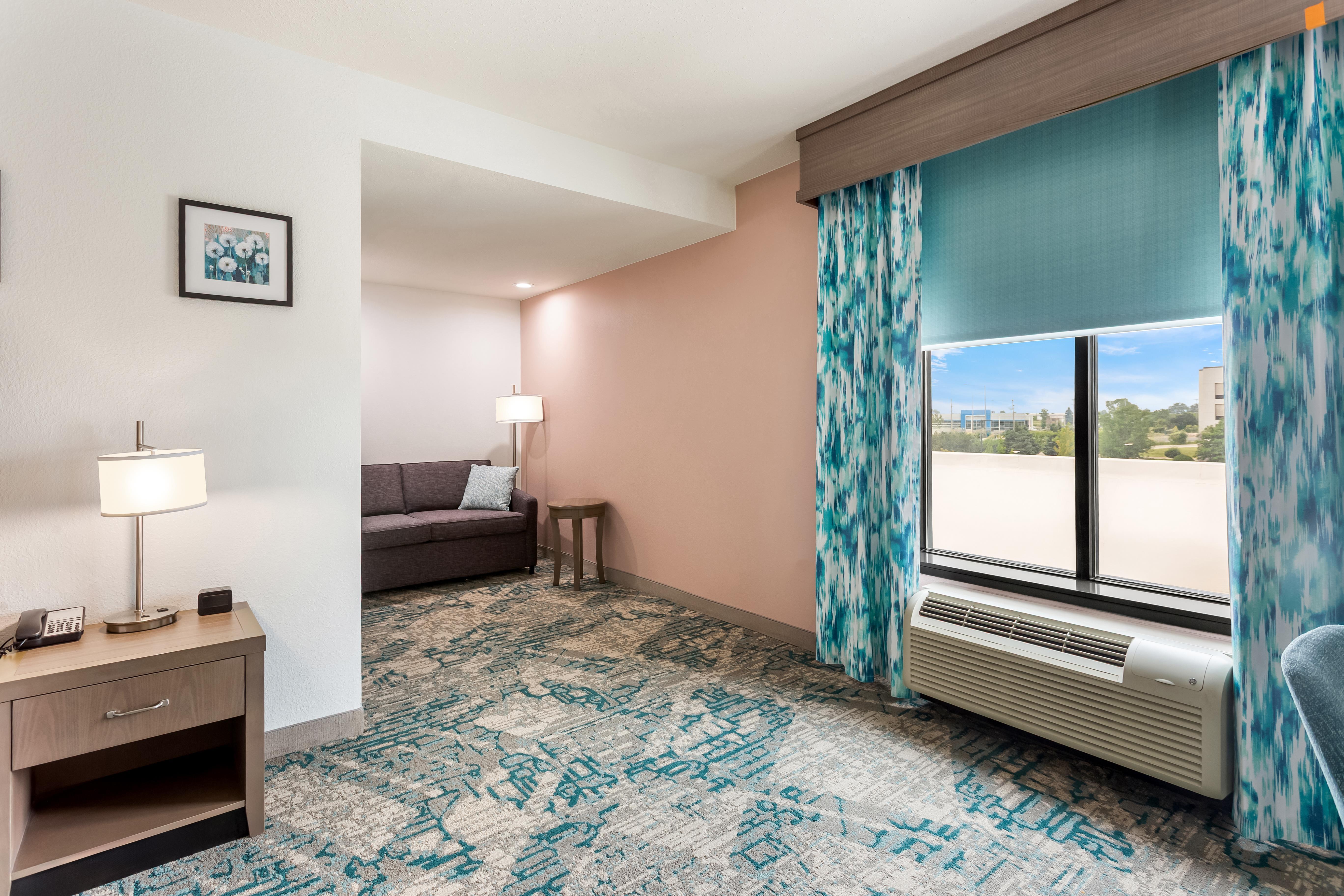 Hilton Garden Inn Bolingbrook I-55 Room Type - 1 KING BED JUNIOR SUITE
