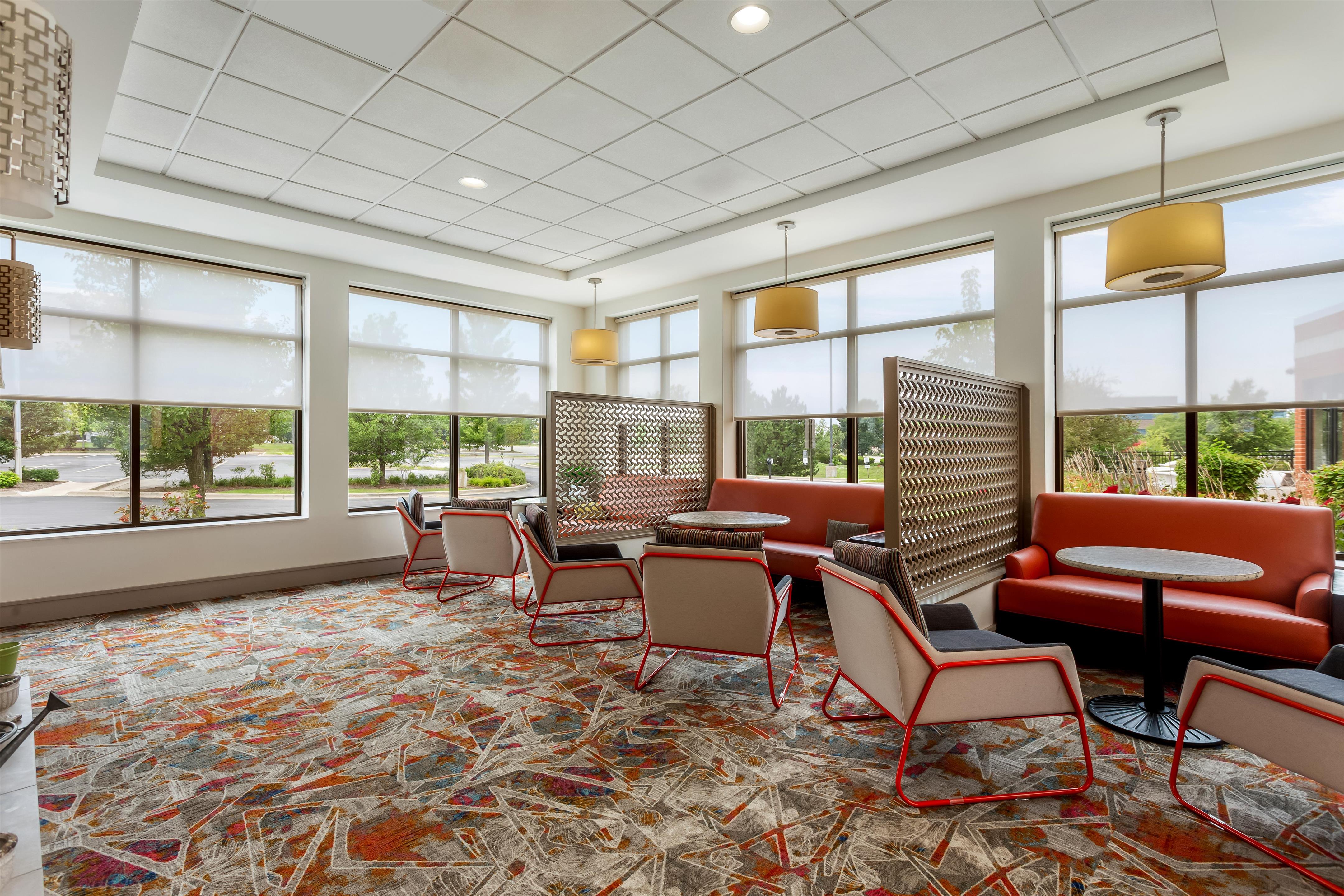 Lobby | Hilton Garden Inn Bolingbrook I-55