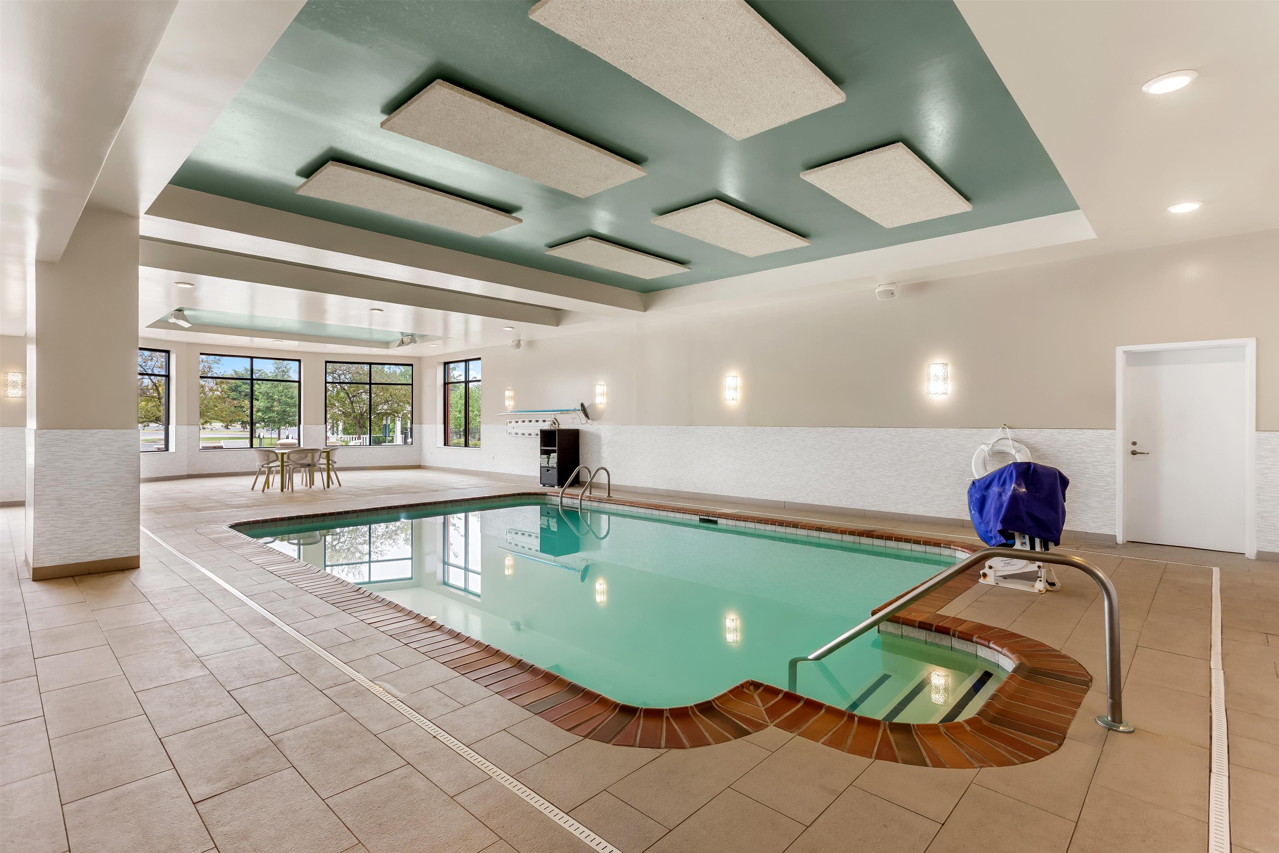 Pool | Hilton Garden Inn Bolingbrook I-55