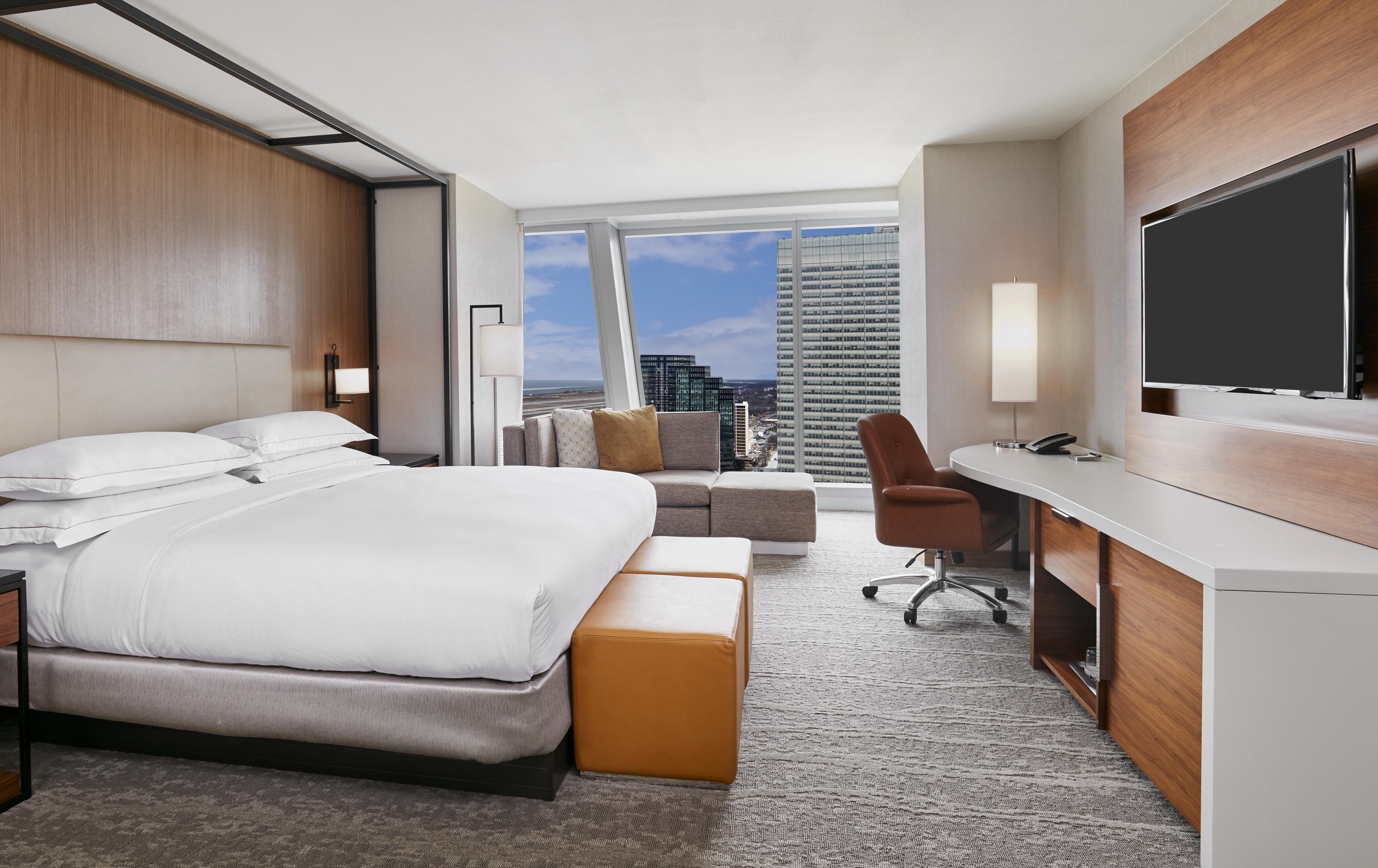 Hilton Cleveland Downtown Room Type - 1KING 1BDRM GRAFFITI SUITE