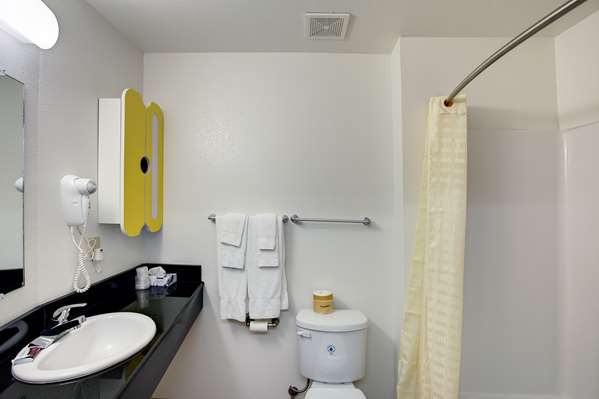  - Studio 6 Extended Stay Hotel Sweetwater - I-20, Exit 245