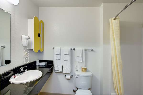  - Studio 6 Extended Stay Hotel Sweetwater - I-20, Exit 245