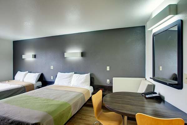  - Studio 6 Extended Stay Hotel Sweetwater - I-20, Exit 245