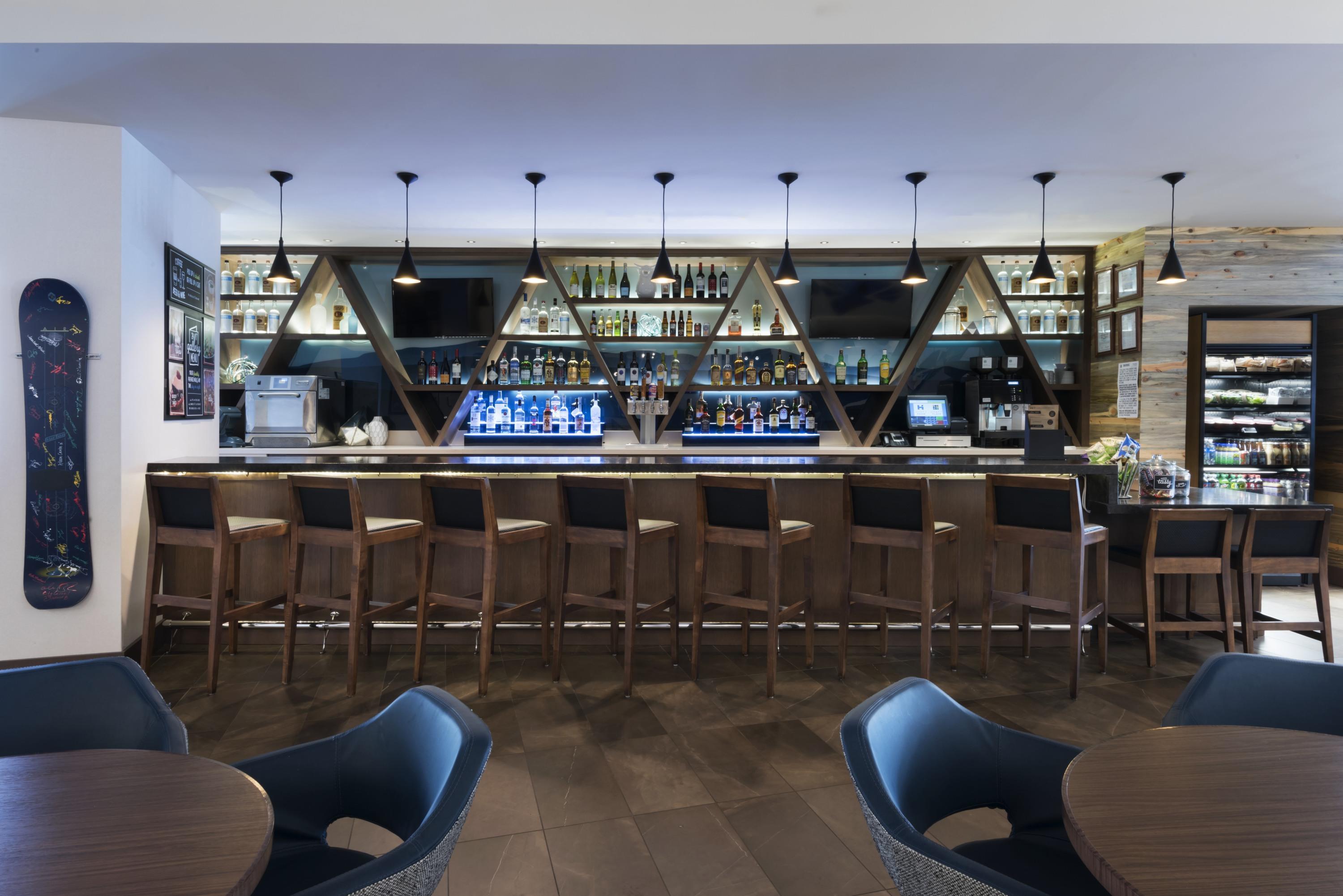 Bar Lounge