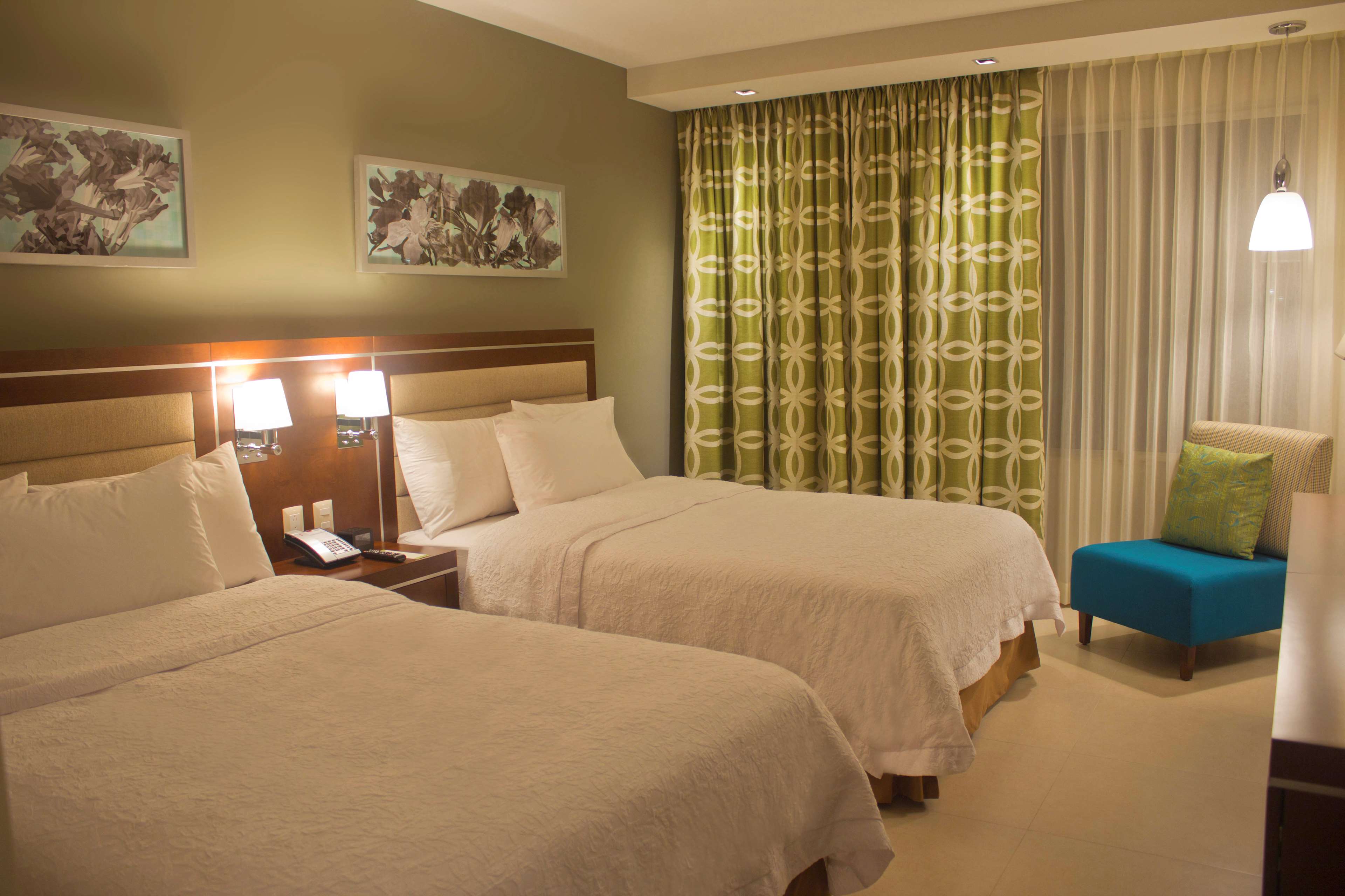 Hampton Inn by Hilton Merida - Tap to explore photos