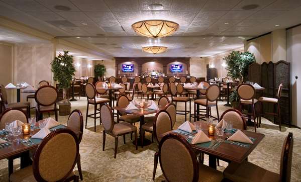 Restaurant - DoubleTree by Hilton Hotel Nanuet