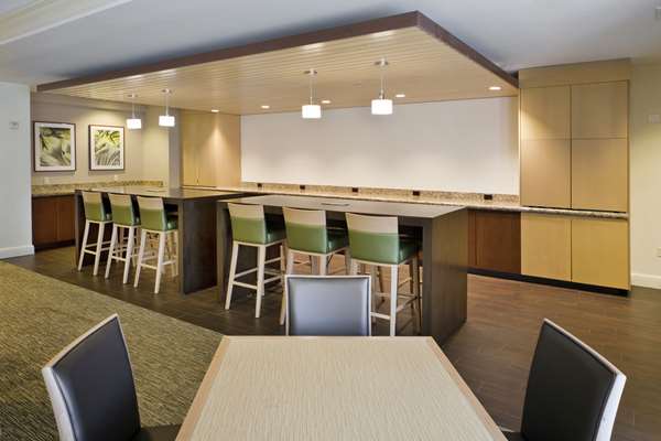 Restaurant - DoubleTree by Hilton Hotel Nanuet