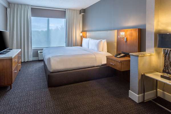  - DoubleTree by Hilton Hotel Nanuet