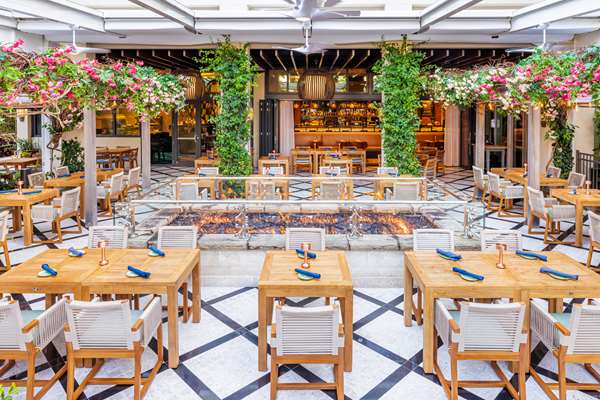 Restaurant - Hilton Hotel West Palm Beach