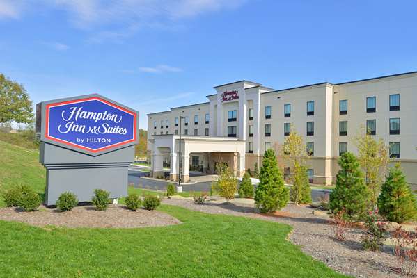 Exterior view - Hampton Inn & Suites California