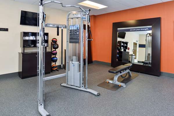 Fitness/ Exercise Room - Hampton Inn & Suites California
