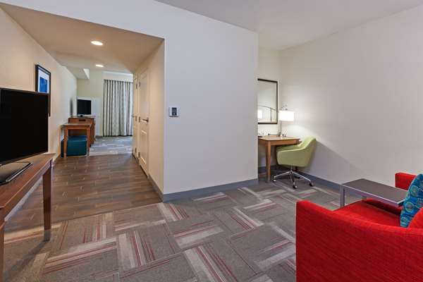  - Hampton Inn & Suites Claremore