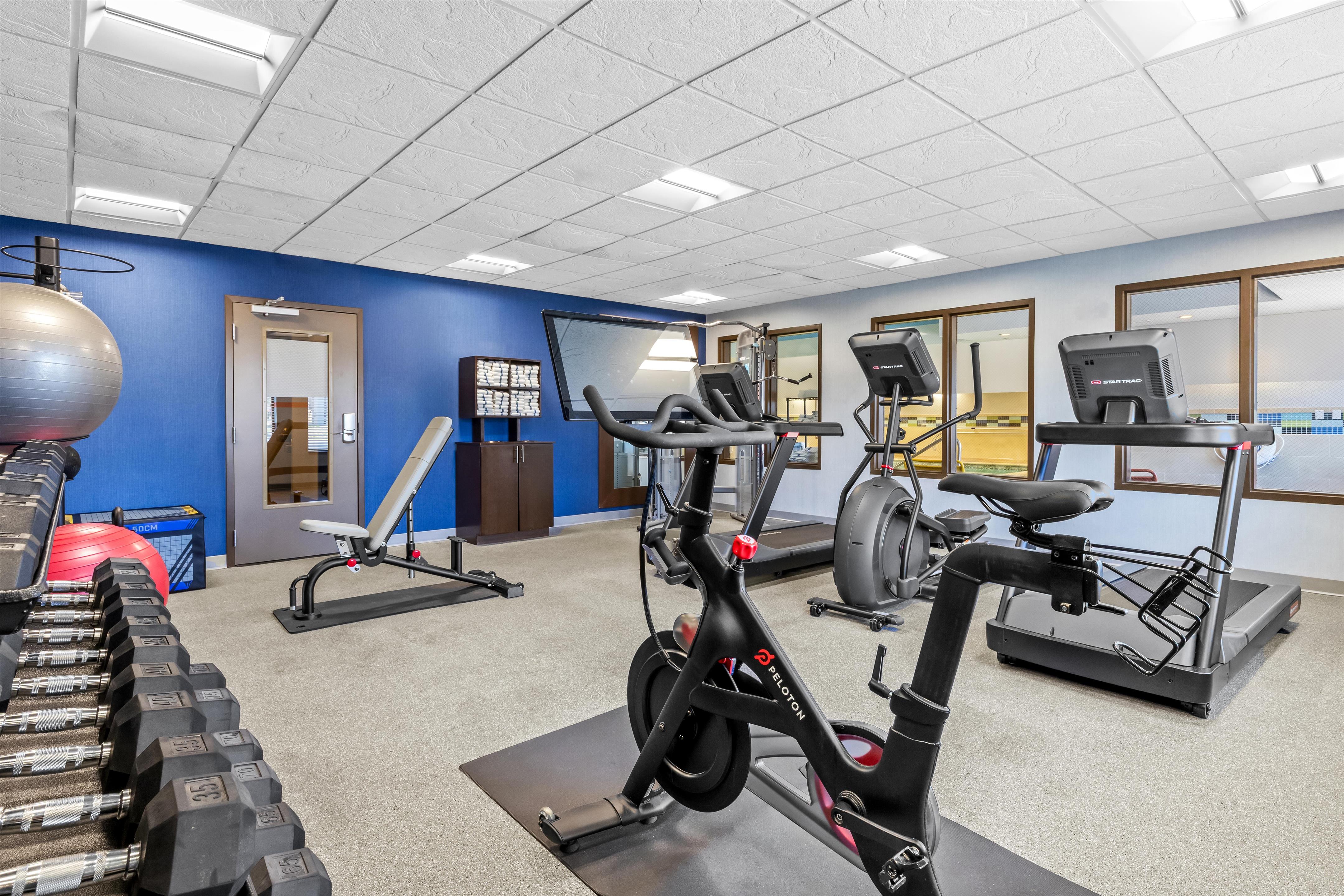 Health club fitness center gym | Hampton Inn & Suites Claremore