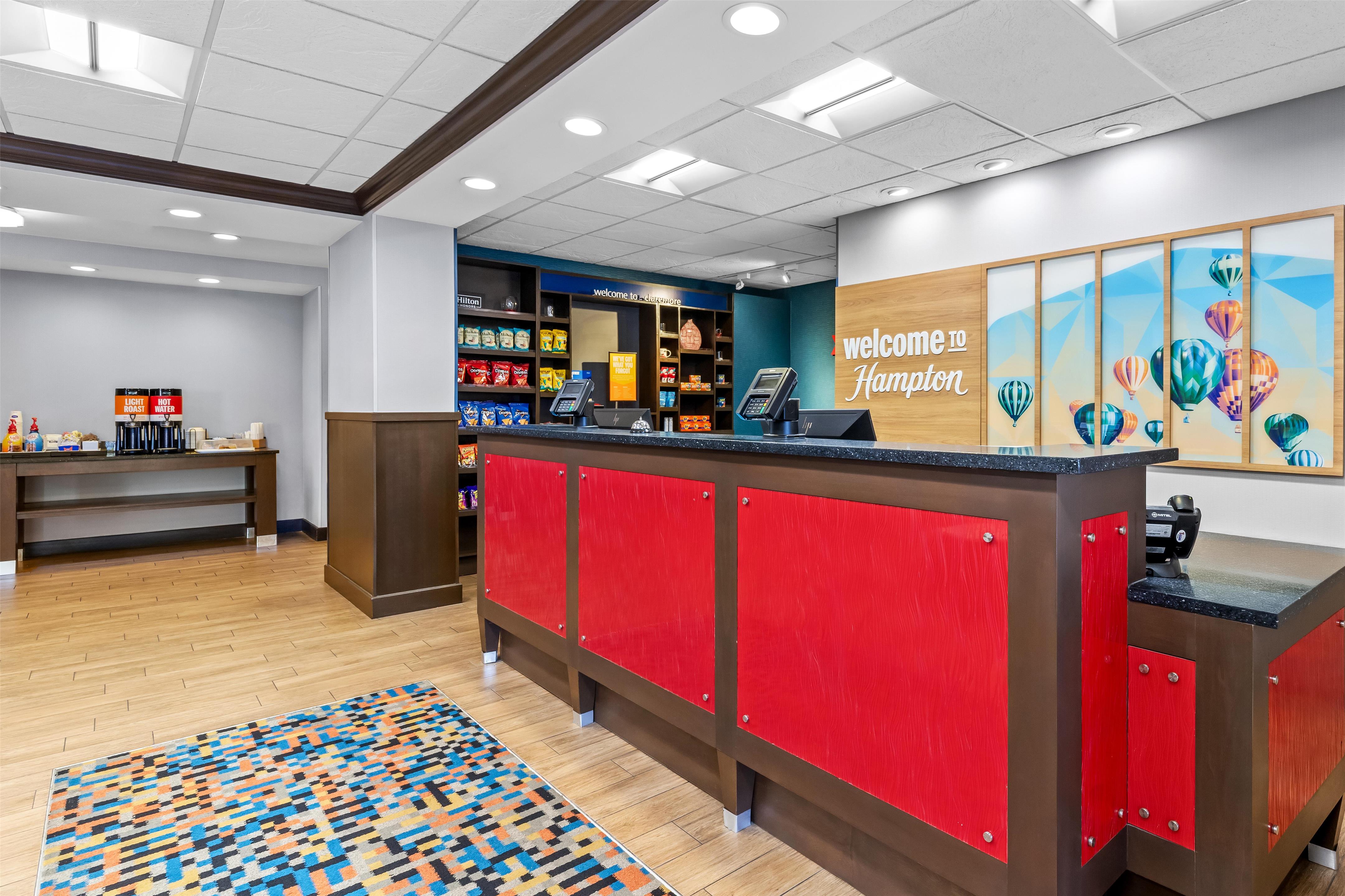 Lobby | Hampton Inn & Suites Claremore