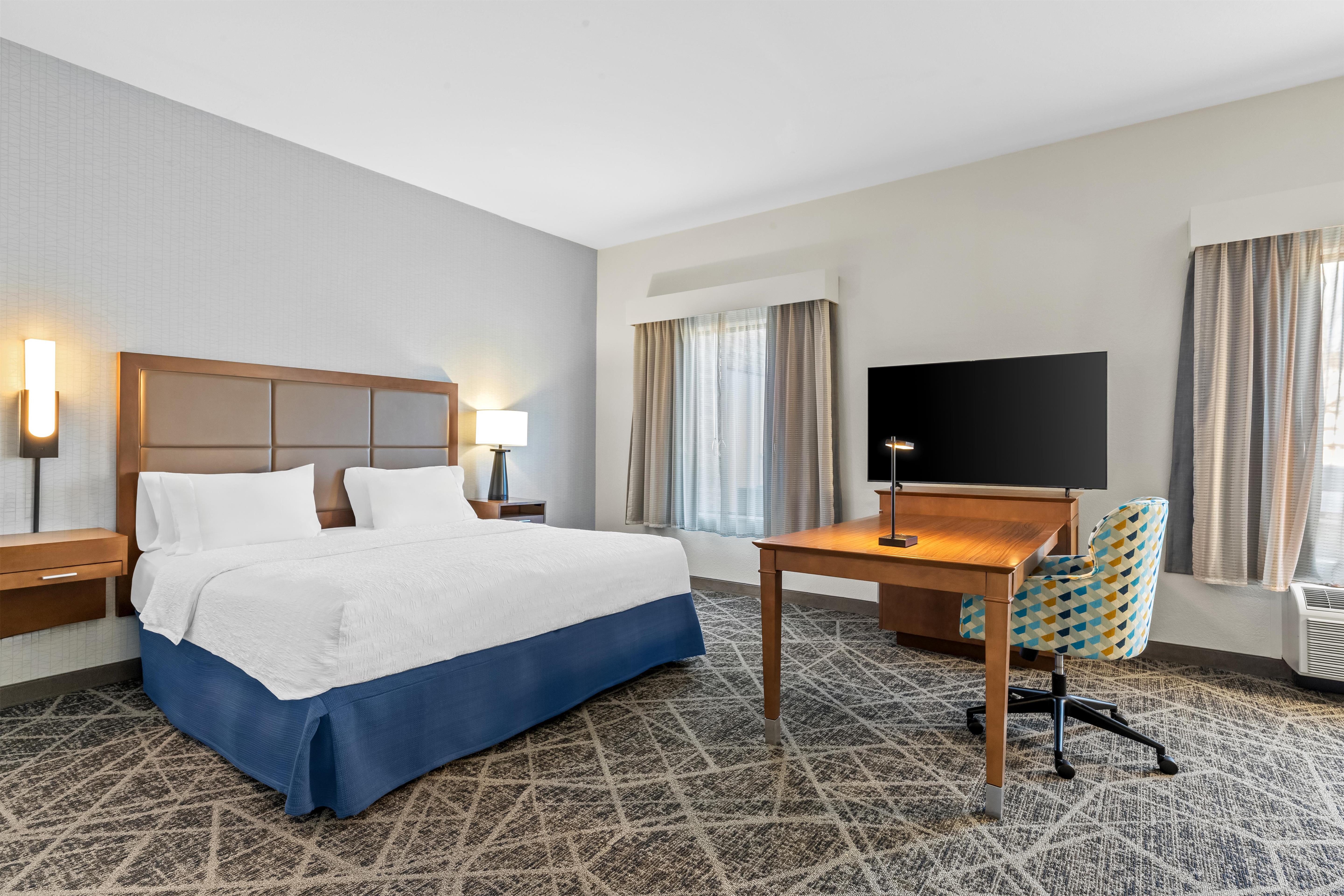Hampton Inn & Suites by Hilton Claremore Room Type - 1KN MOB HEA ACC RIS STU NS