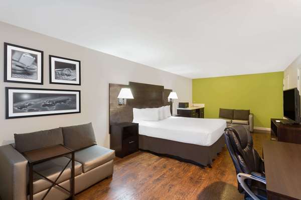  - Baymont Inn & Suites Modesto