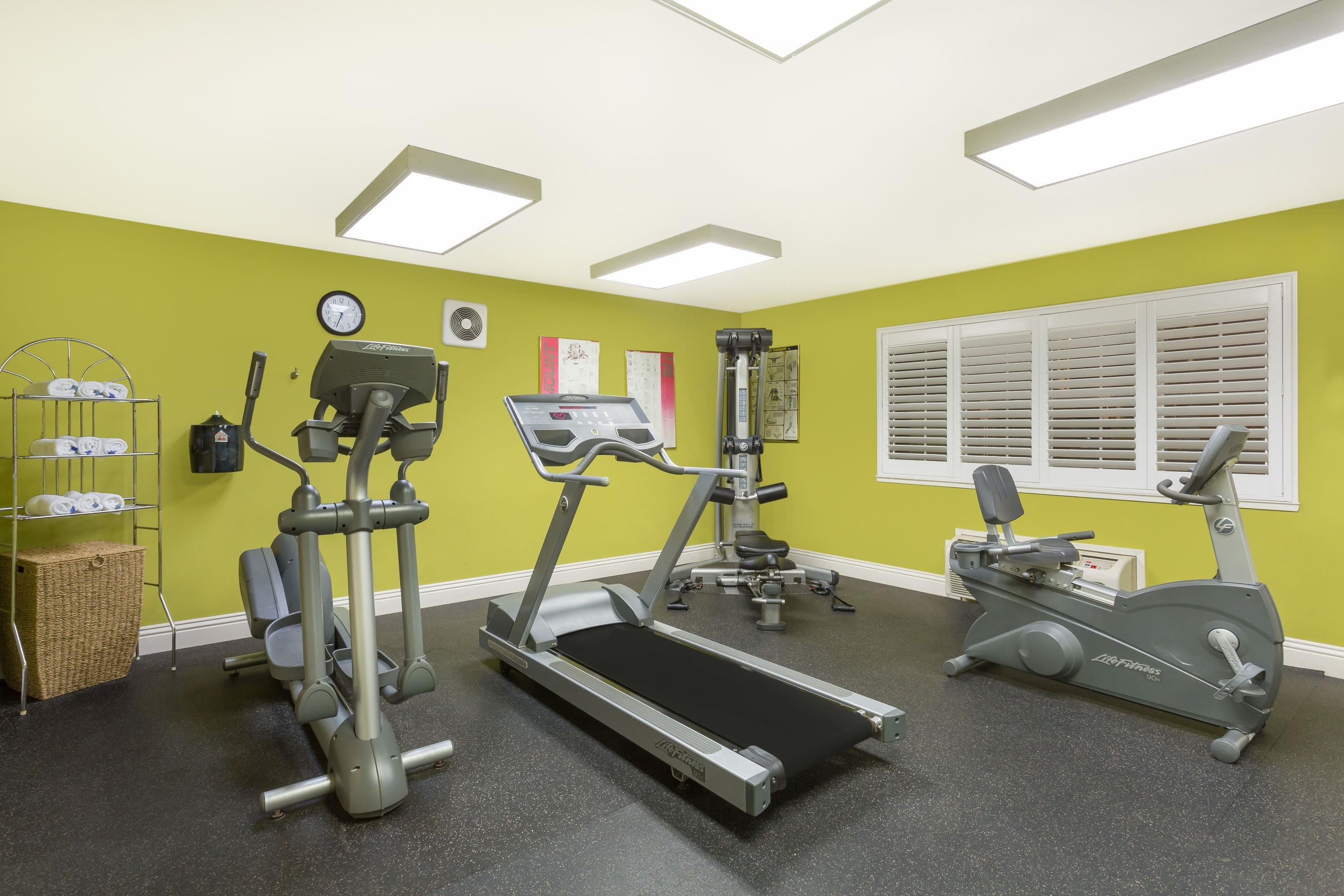 Health club fitness center gym | Baymont by Wyndham Modesto Salida