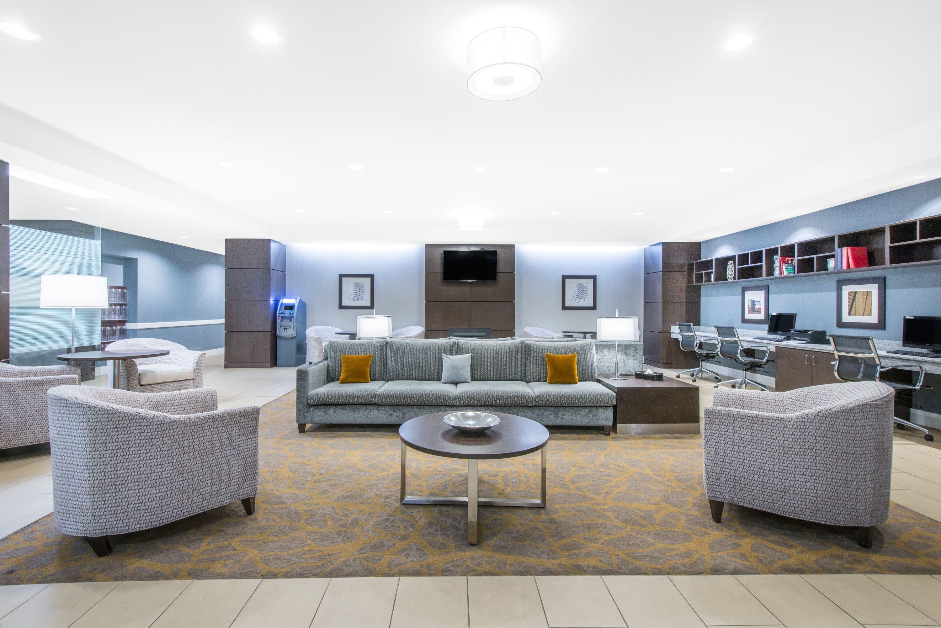 Lobby | Wingate By Wyndham Niagara Falls