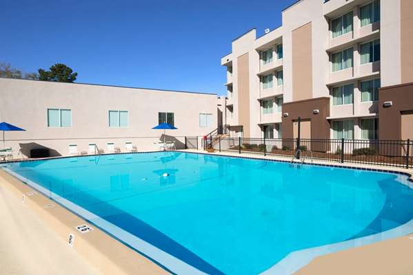 Pool - Wyndham Garden Hotel Capitol Tallahassee