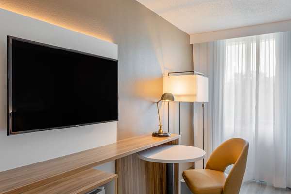  - Wyndham Garden Hotel Capitol Tallahassee