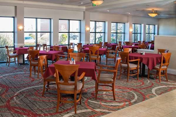 Restaurant - Red Lion Hotel East Harrisburg - I-283, Exit 2