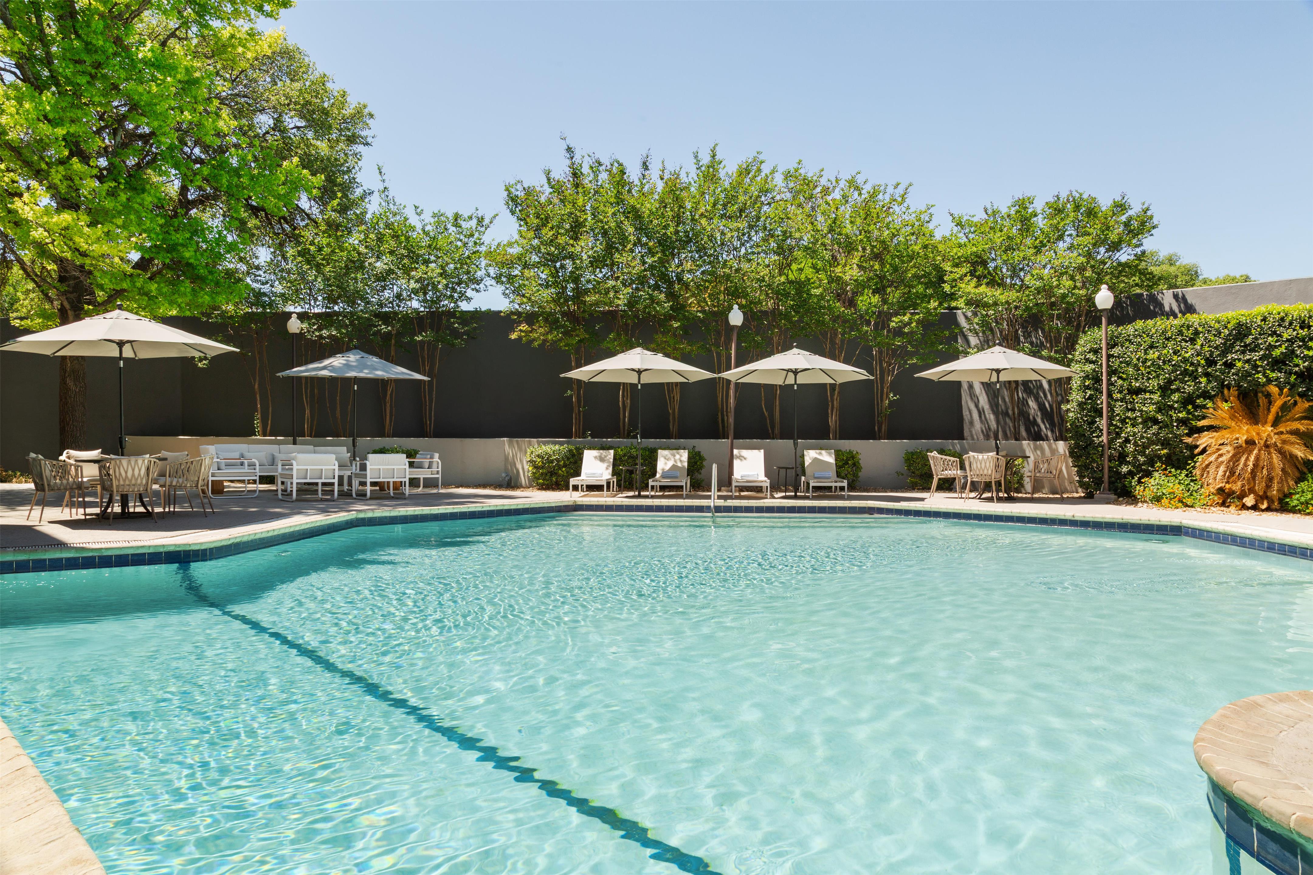 Pool | DoubleTree by Hilton Hotel Austin Northwest Arboretum