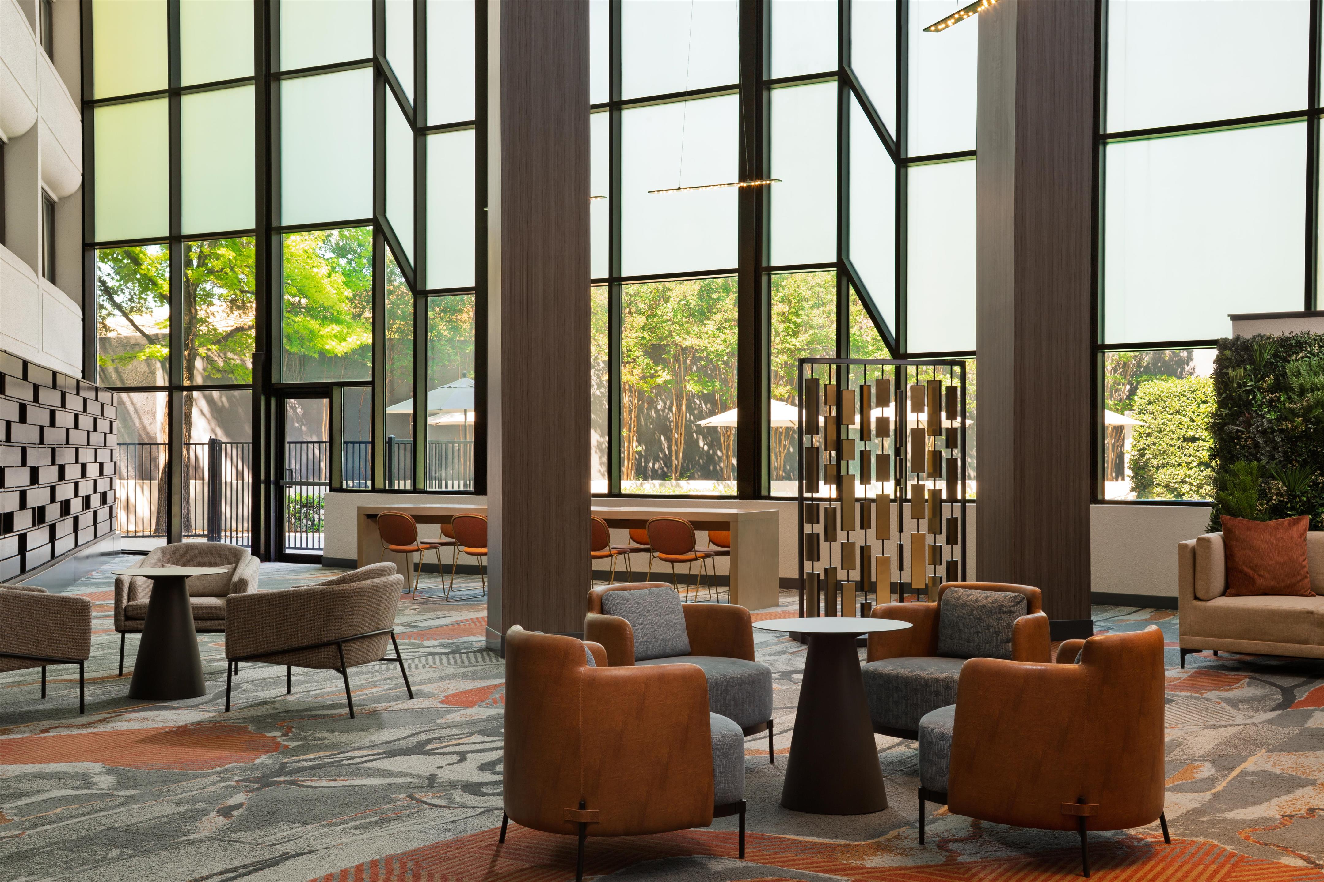 Lobby | DoubleTree by Hilton Hotel Austin Northwest Arboretum