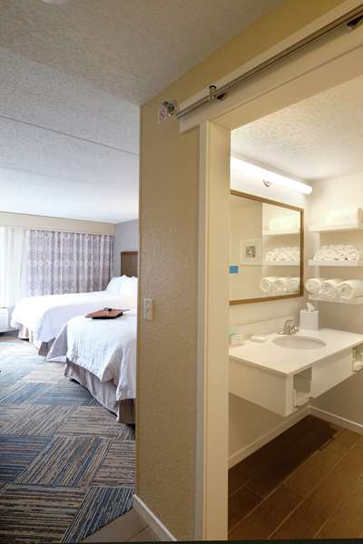 - Hampton Inn Downtown Green Bay