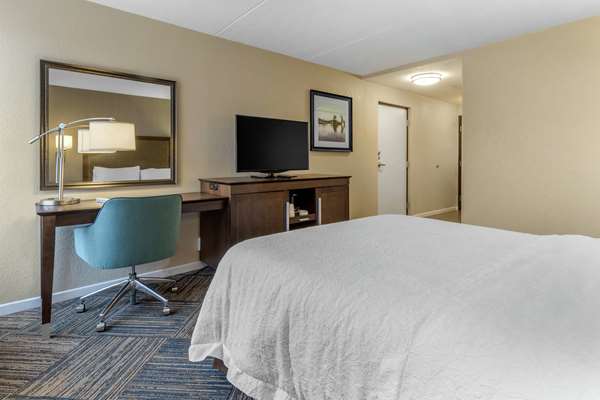  - Hampton Inn Downtown Green Bay