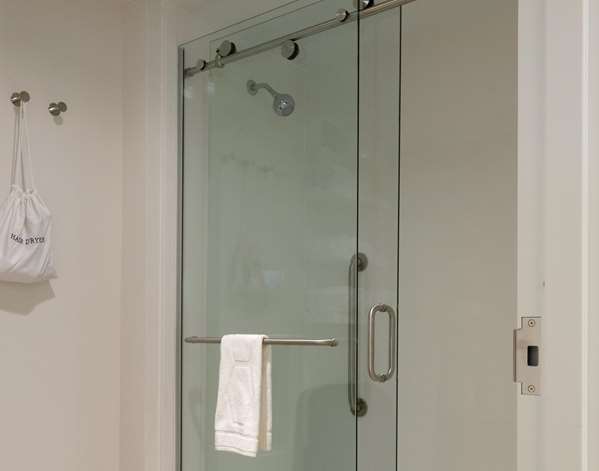  - Hampton Inn Downtown Green Bay