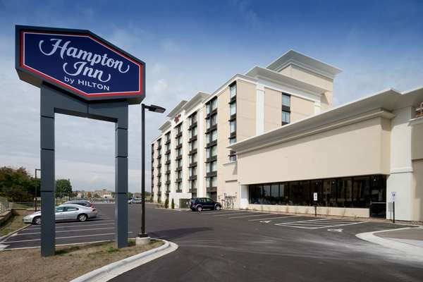 Exterior view - Hampton Inn Downtown Green Bay