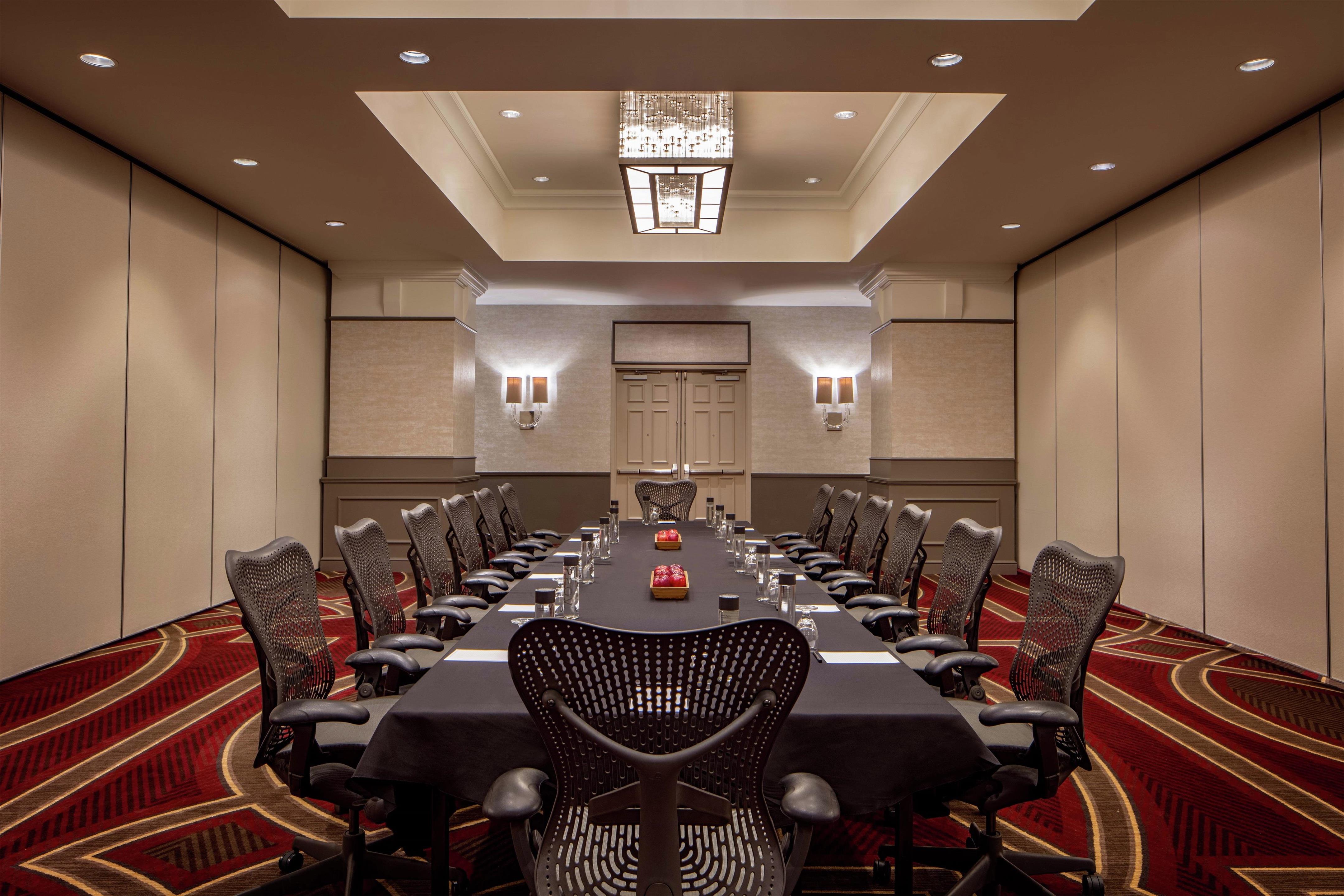 Meeting Room | Hilton Richmond Downtown