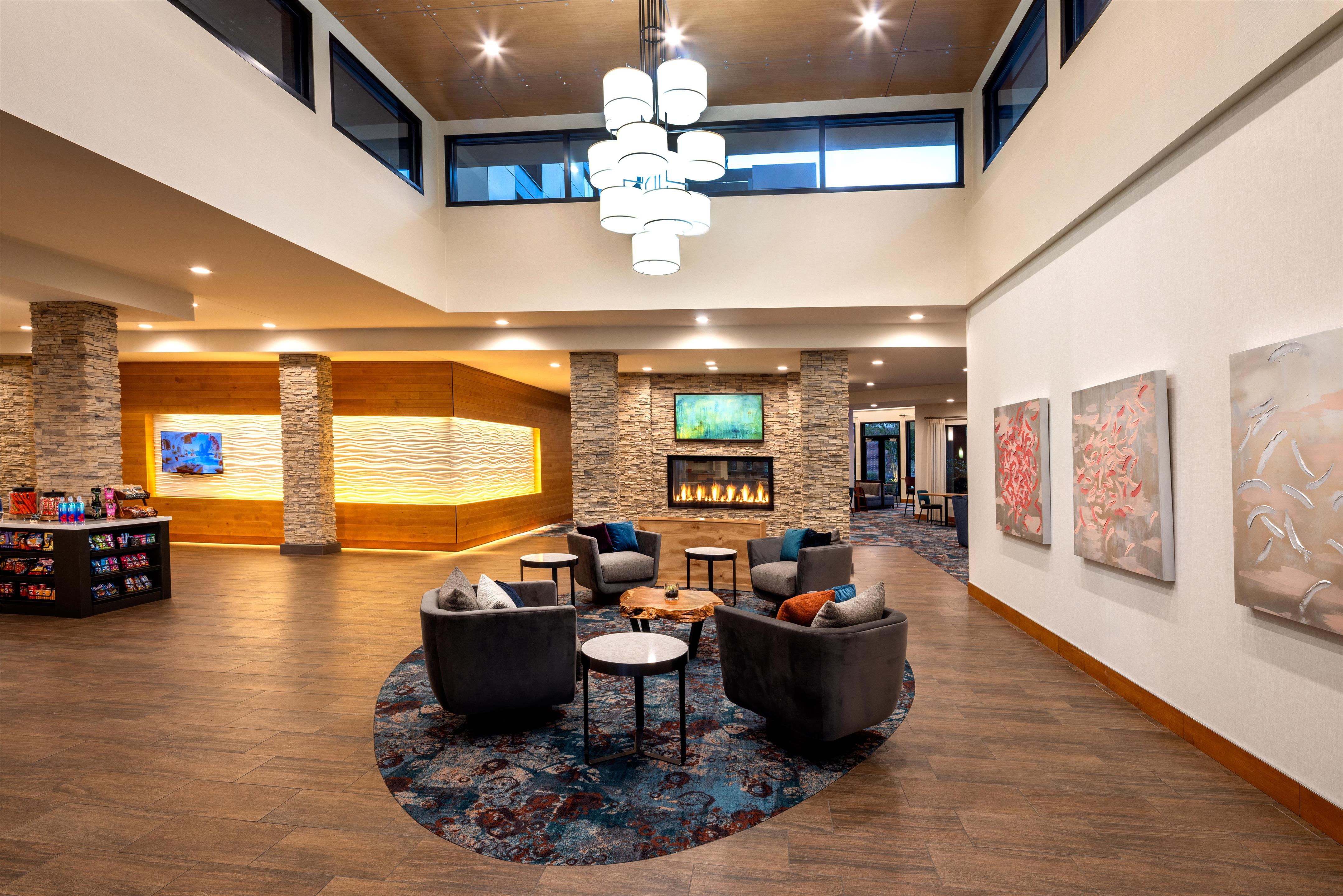 Lobby | Homewood Suites by Hilton Seattle-Issaquah