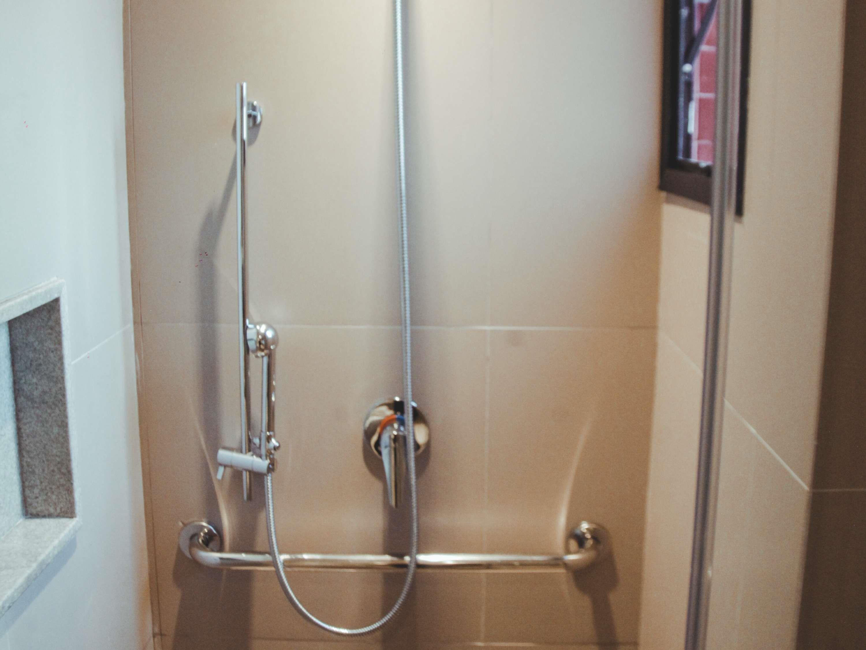 Mercure Curitiba Batel Hotel Room Type - Adapted Executive Apartment - 1 king-size bed and balcony