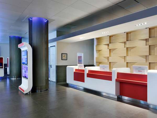 Exterior view - Novotel Hotel Ottawa