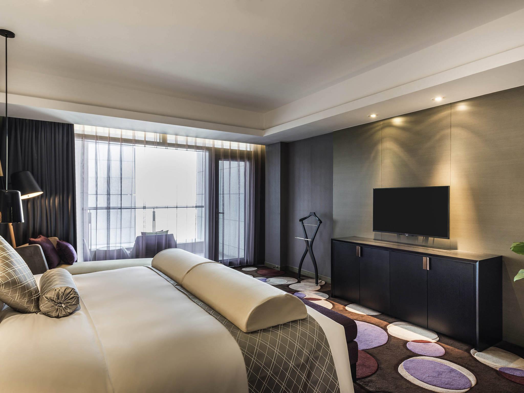 Pullman Nanjing Lukou Airport Room Type - Suite 1 King Bed