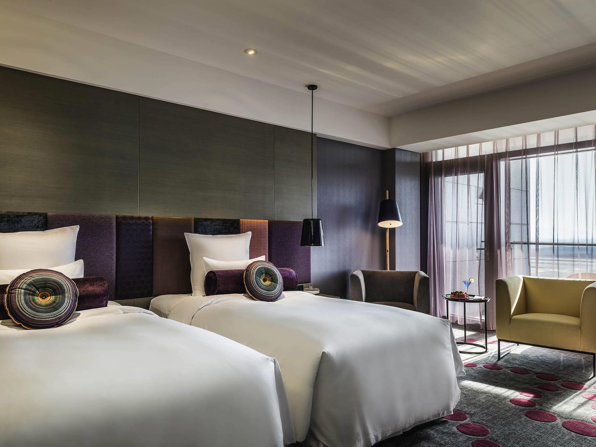 Pullman Nanjing Lukou Airport Room Type - Executive Room 2 Single Beds