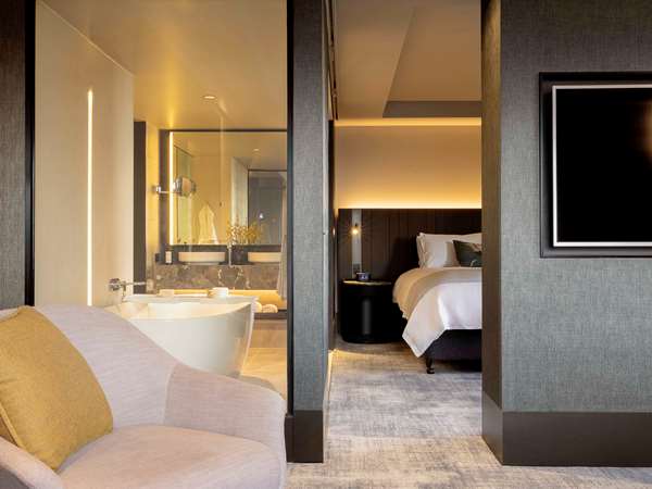 PULLMAN MELBOURNE ON THE PARK - Photo 9