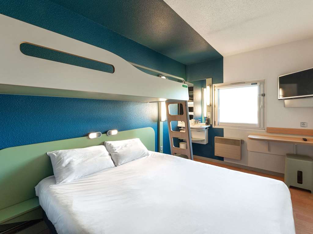 ibis budget Macon Nord - Tap to explore photos