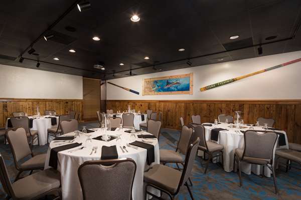 Restaurant - DoubleTree by Hilton Laurel - I-95, Exit 33